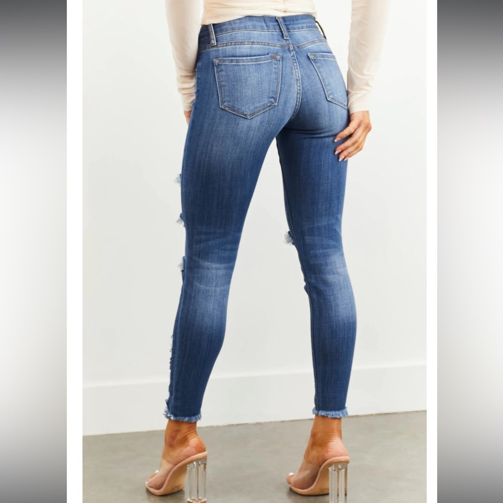 KanCan Distressed Ankle Skinny - Picture 5 of 14